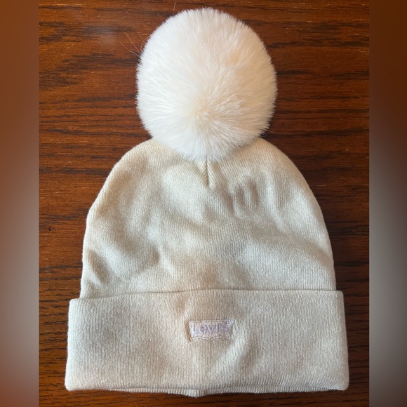 Levi's Accessories - Levi's Women’s Tuque